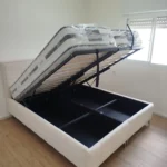 מיטה יהודית ארגז מצעים רגליים גבוהות צבע שמנת 160 200