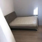 מיטת יחיד 90 190 עם ארגז מצעים רגליים גבוהות צבע אפור - ונציה