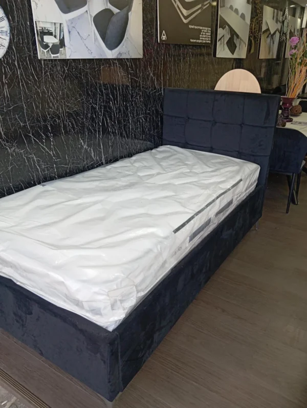 מיטת יחיד 90 190 עם ארגז מצעים רגליים גבוהות צבע שחור - ונציה